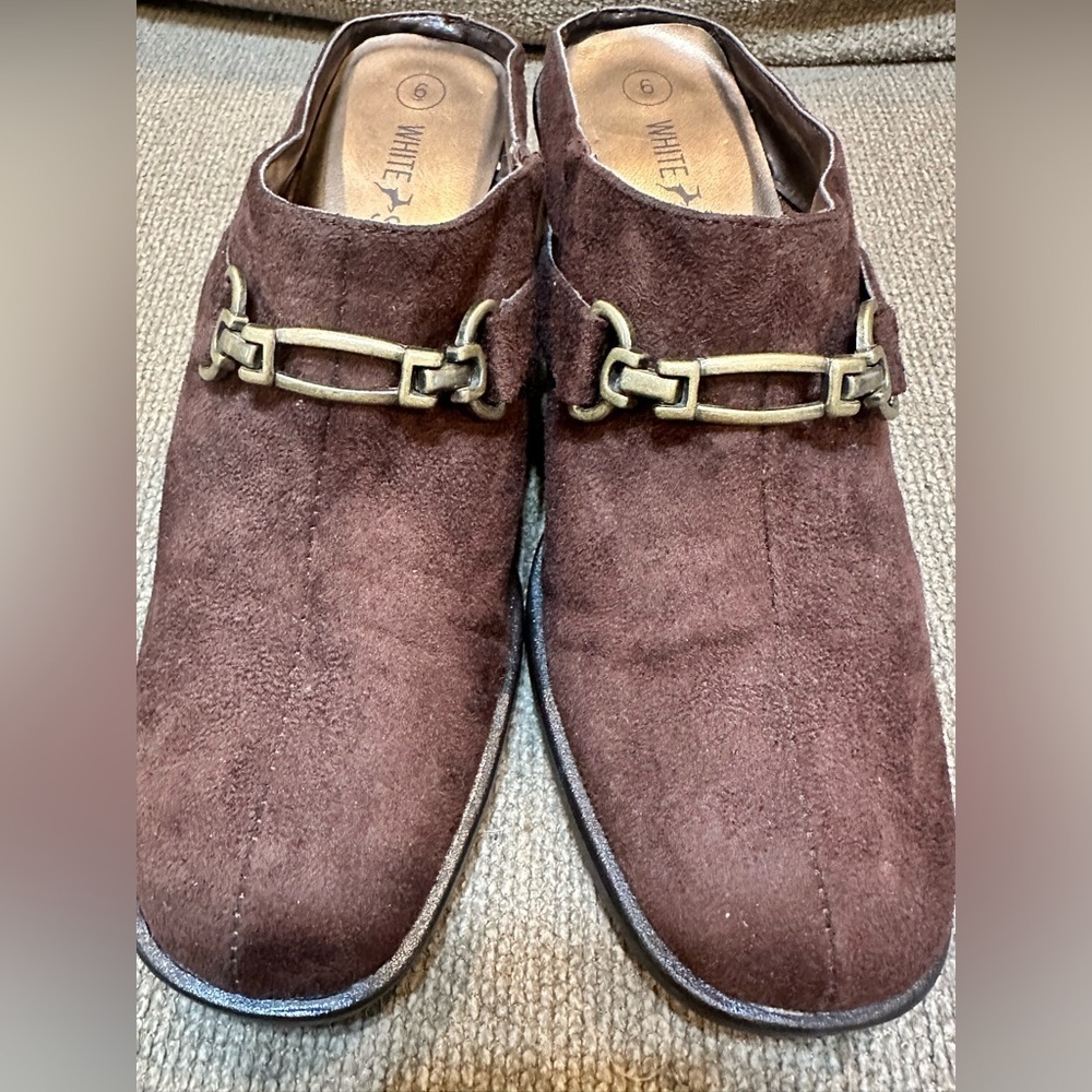 White Stag Brown Suede Mules with Gold Accent - Picture 4 of 16